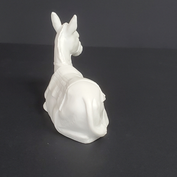 Avon Nativity Collectible The Donkey White Porcelain Christmas 1984 with Box - Picture 6 of 12